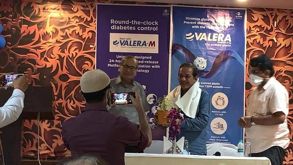 Dr. Sinha felicitated at medical event by API Gaya